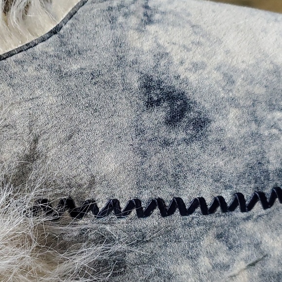 CRIPPLE CREEK MARBLE BLUE VEST FAUX FUR  REAL LEATHER BOHO CHIC CITYGIRL WESTERN - Picture 3 of 11